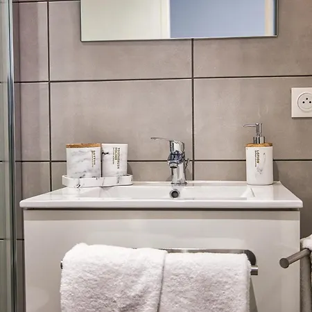 Le Condorcet - 2 Prs, En Centre *